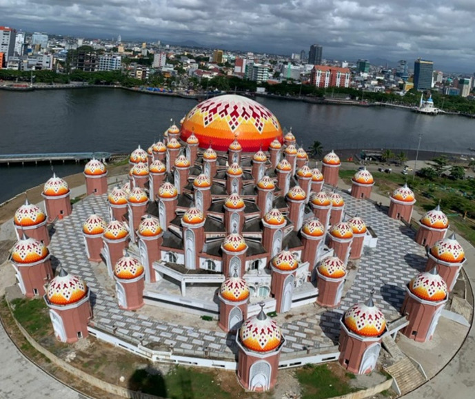 Masjid 99 Kubah Kota Makassar